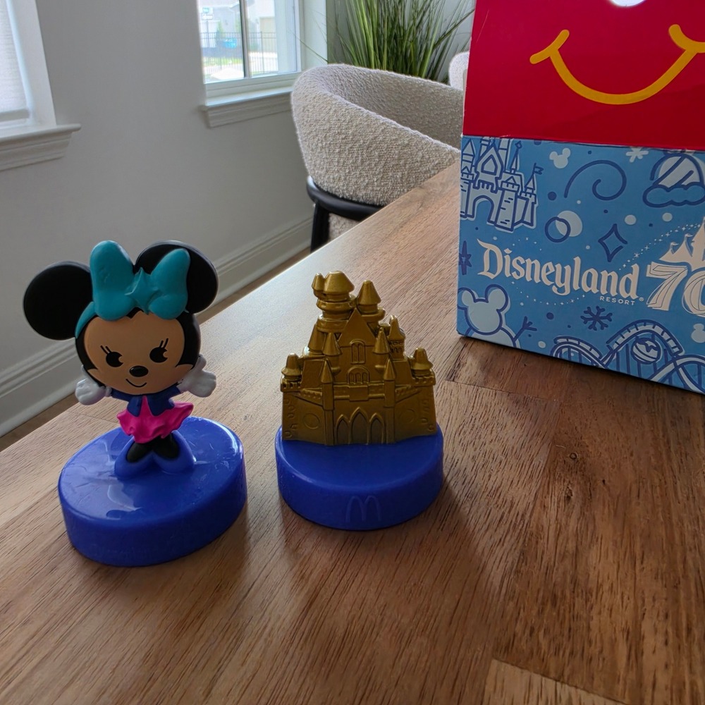 McDonalds Disneyland 70th Anniversary Minnie Mouse & Gold Castle Toy Set 2024